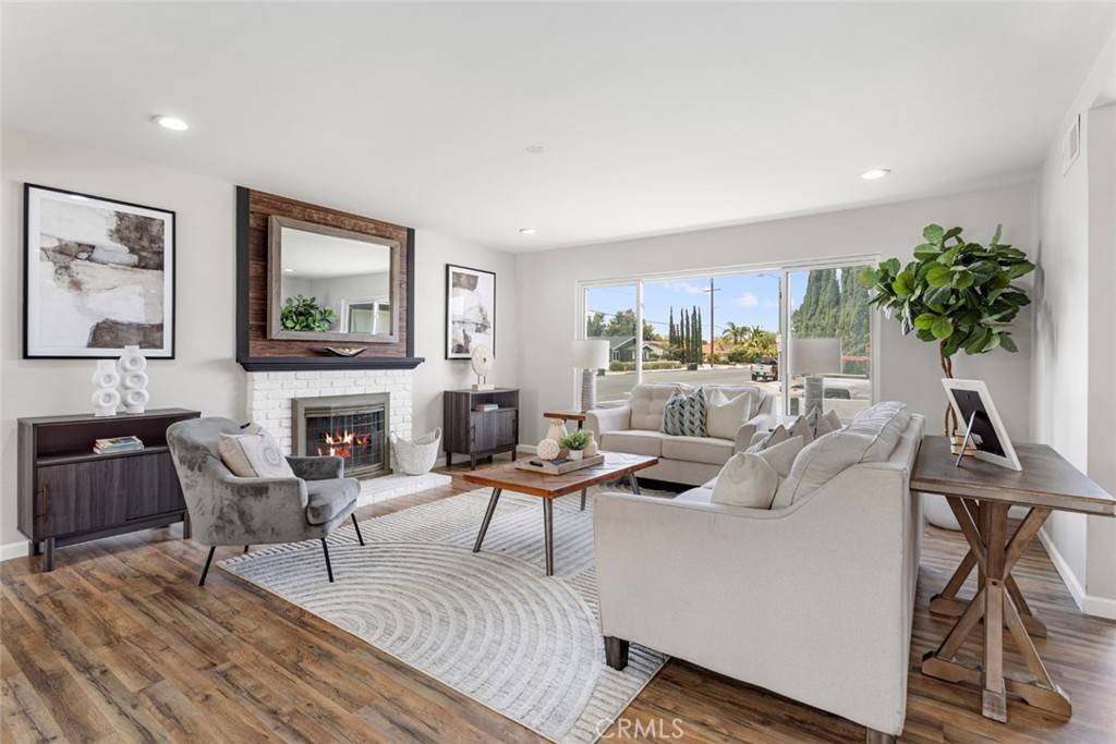 Orange, CA 92866,906 E Chalynn AVE