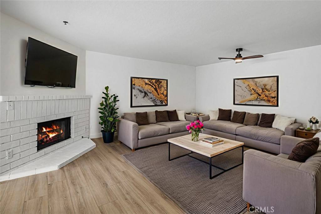 Costa Mesa, CA 92627,345 Avocado ST #D5