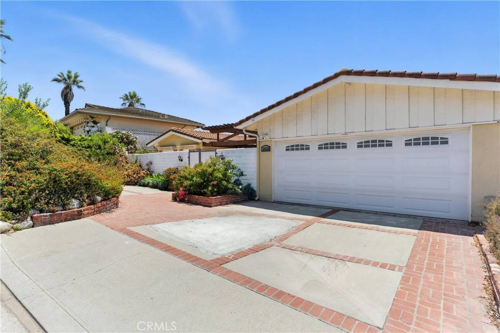 Whittier, CA 90601,12638 Carinthia DR