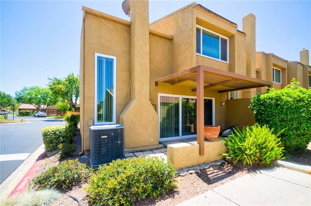 Yorba Linda, CA 92886,4725 Cardena
