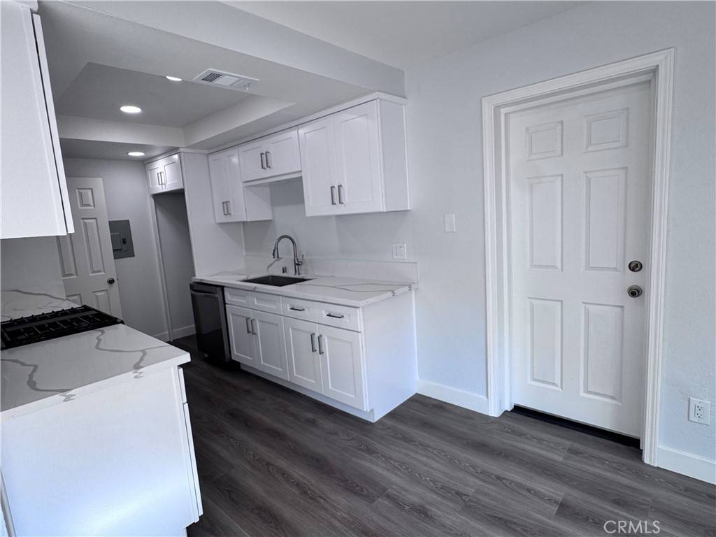 Cerritos, CA 90703,16962 Sierra Vista WAY