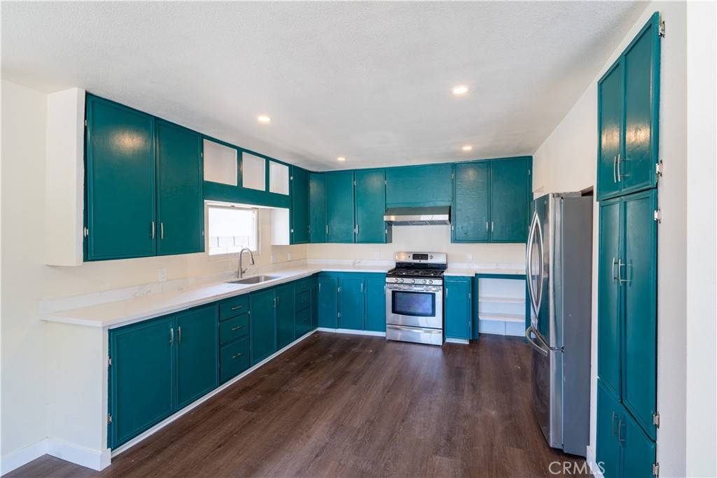 Highland, CA 92346,2123 La Verne AVE