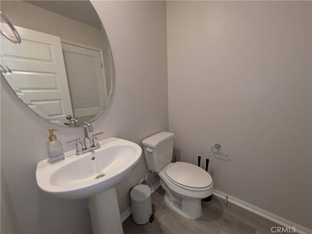 Redlands, CA 92374,2035 Bergamot ST