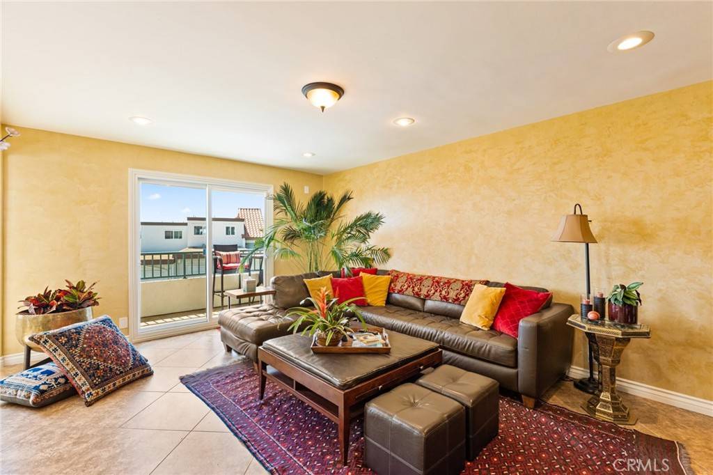 San Clemente, CA 92673,3736 Calle Casino