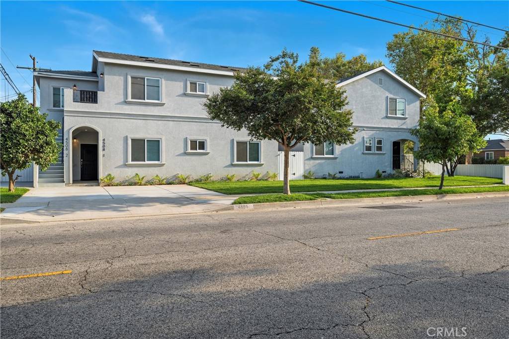 Lakewood, CA 90712,4506 Hedda ST