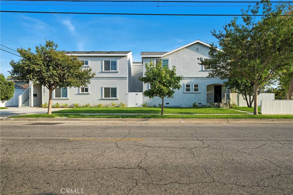 Lakewood, CA 90712,4506 Hedda ST