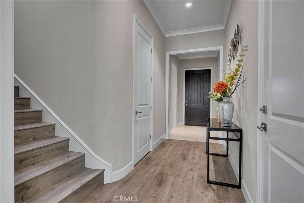 Irvine, CA 92602,54 Stetson