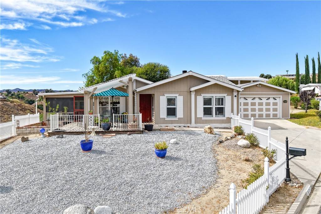 Murrieta, CA 92563,38353 Via La Colina
