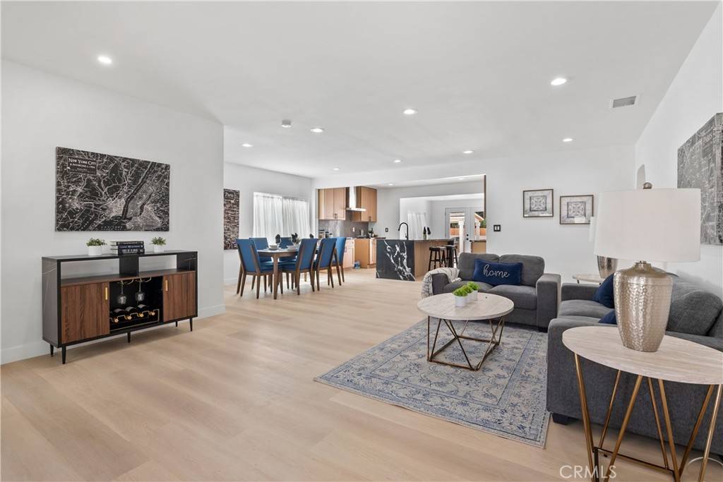 Downey, CA 90241,9044 Bigby ST