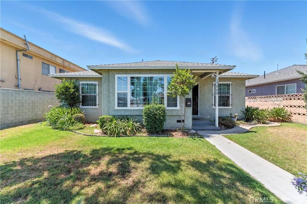 Los Angeles, CA 90061,13909 S San Pedro ST