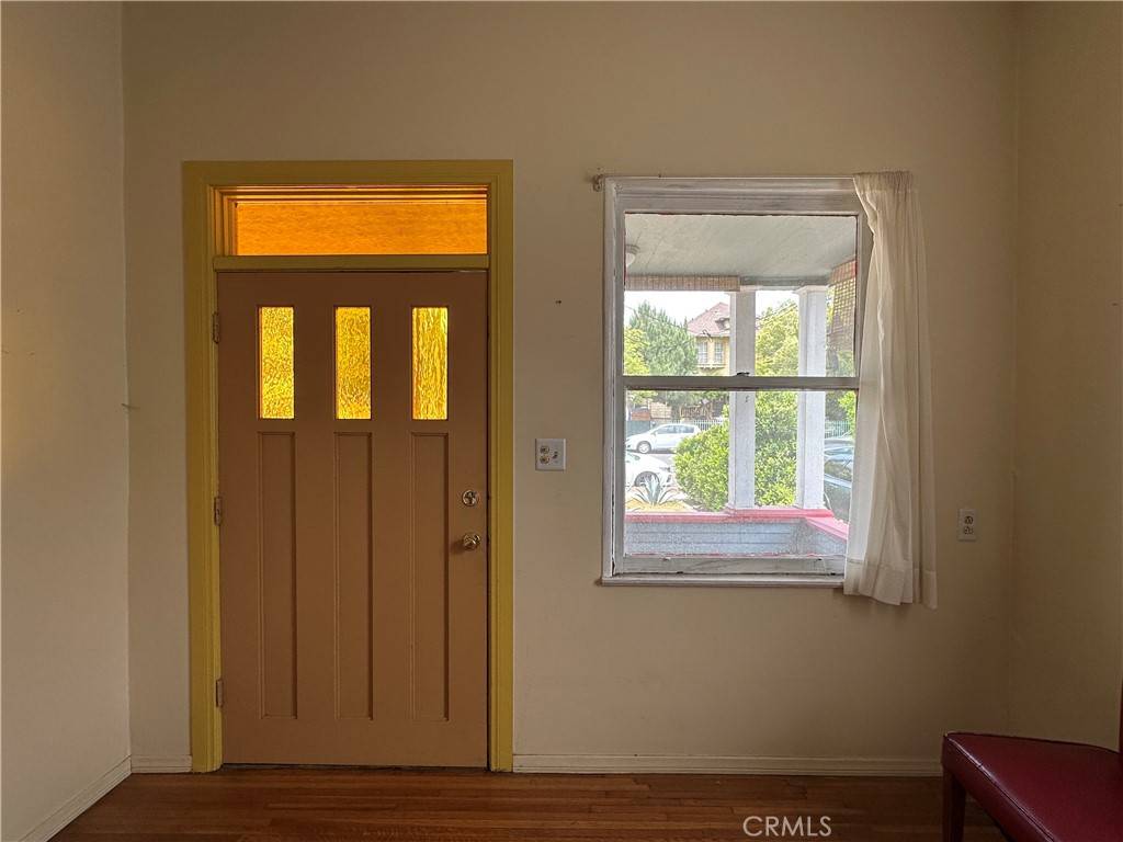 Los Angeles, CA 90042,6426 Garvanza AVE