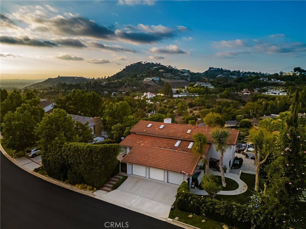 North Tustin, CA 92705,10721 Equestrian DR