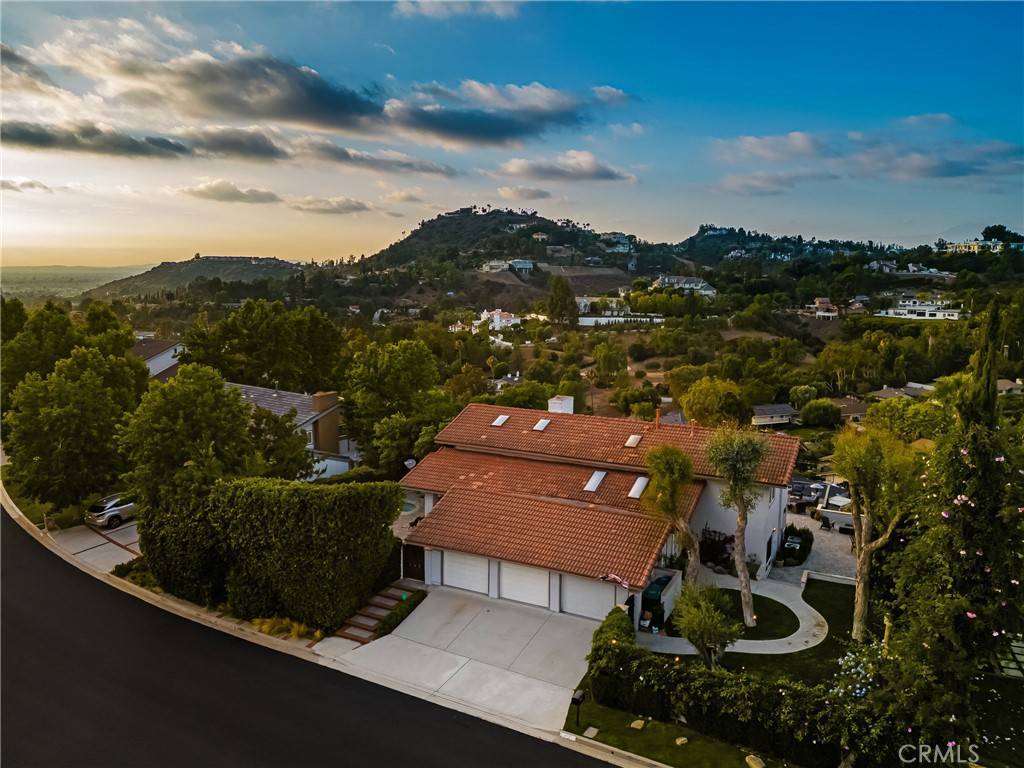 North Tustin, CA 92705,10721 Equestrian DR