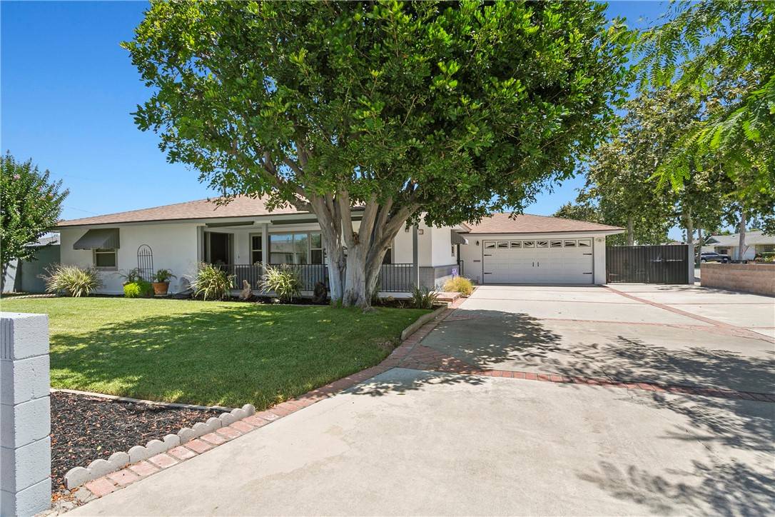 Santa Ana, CA 92705,2435 Old Grand St