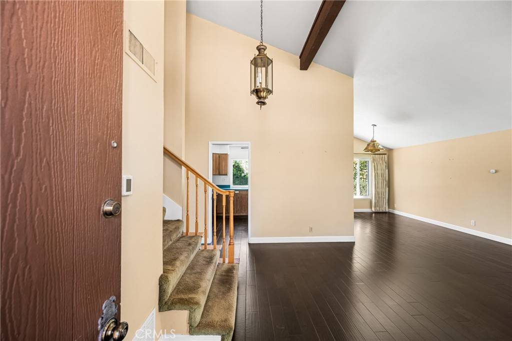 Santa Ana, CA 92704,2518 W Adams ST