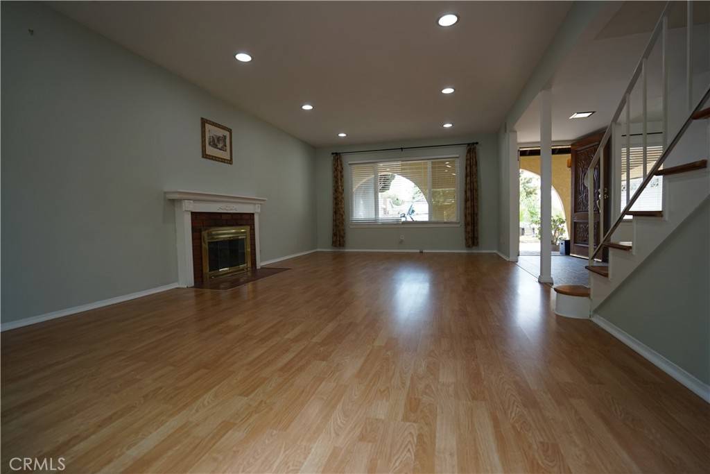 Simi Valley, CA 93065,2355 E Alden ST
