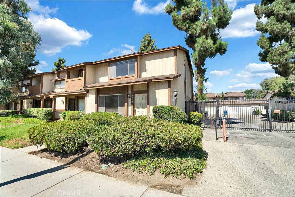 Panorama City, CA 91402,8713 Cedros AVE