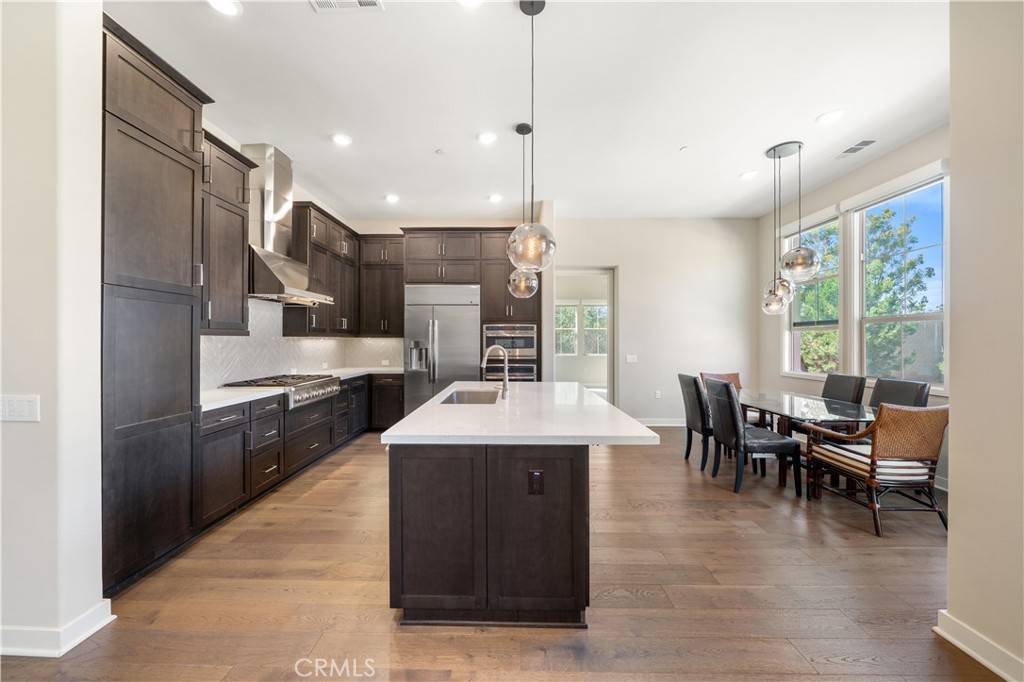 Irvine, CA 92618,237 Carlow