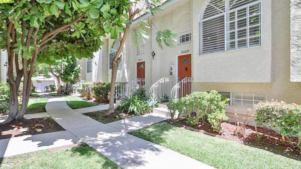 Gardena, CA 90249,15839 Apollo PL