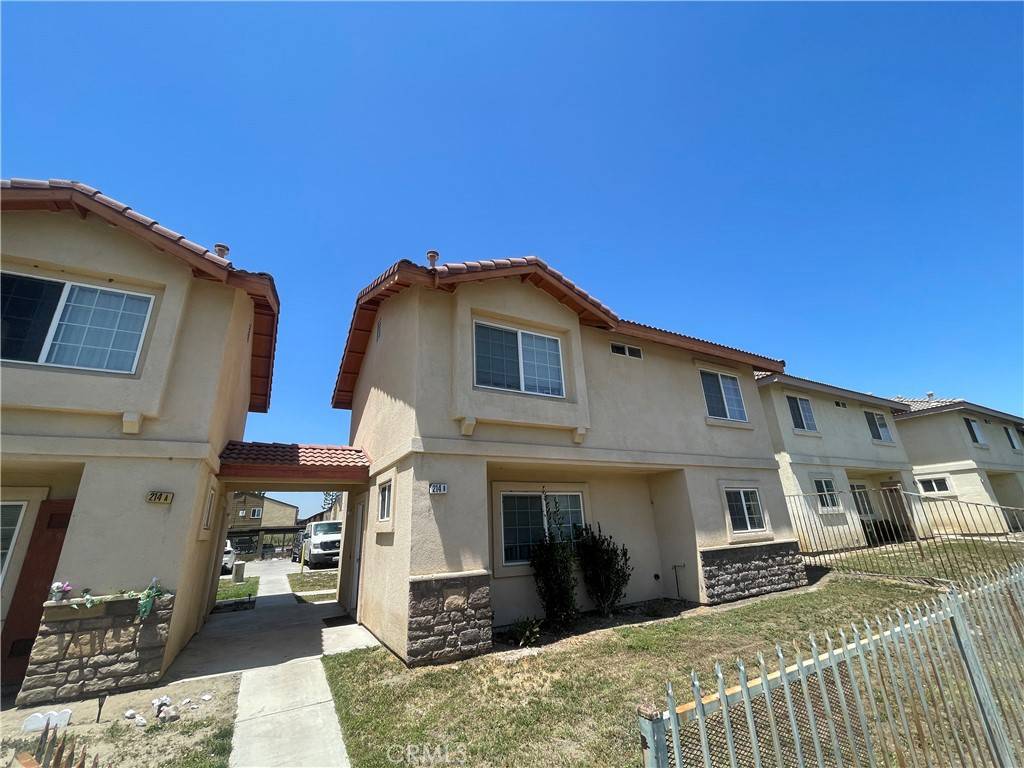 Rialto, CA 92376,214 N Spruce AVE