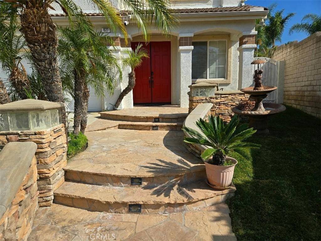 Placentia, CA 92870,1527 Evans LN