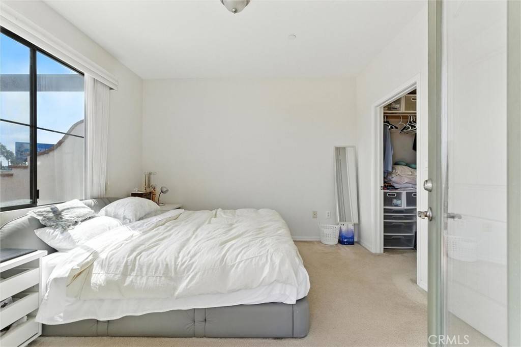 Redondo Beach, CA 90278,2001 Artesia BLVD #207