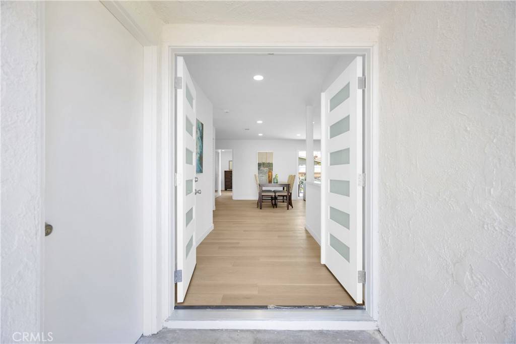 Long Beach, CA 90808,8381 E Blithedale ST