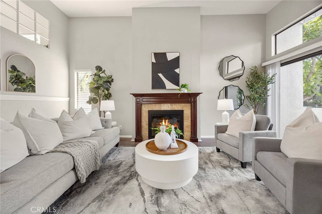 Fullerton, CA 92831,2921 Barrington CT