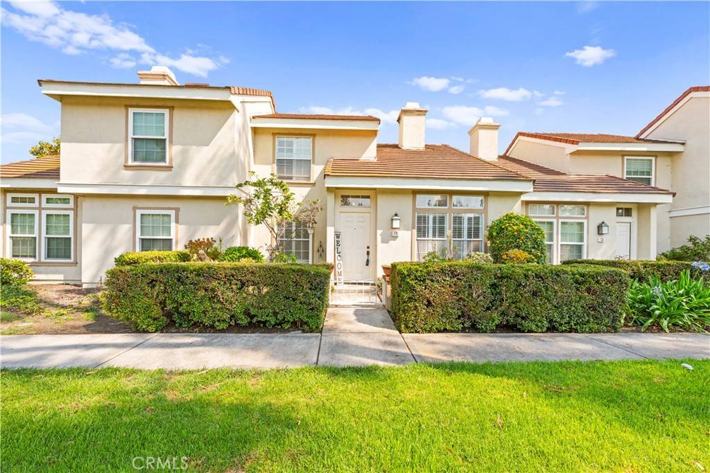 Irvine, CA 92612,16 Wellesley #2