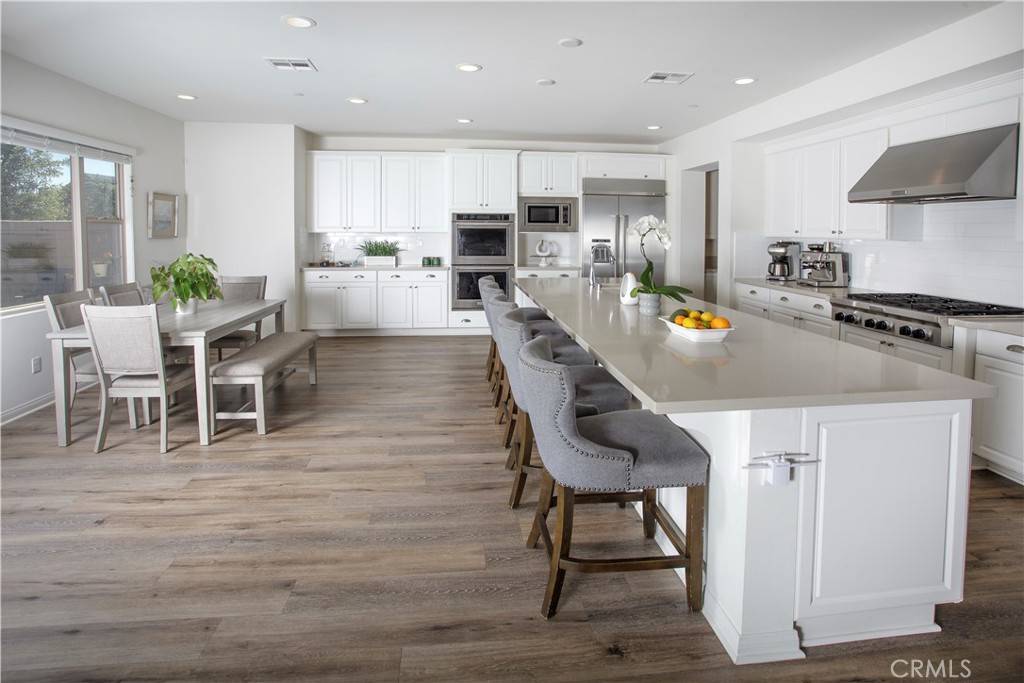 Rancho Mission Viejo, CA 92694,6 Volanta CT