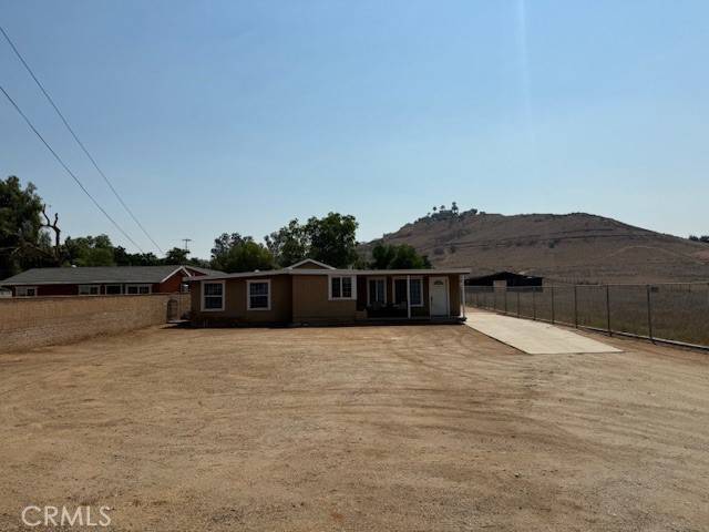 Jurupa Valley, CA 92509,5878 Pedley RD