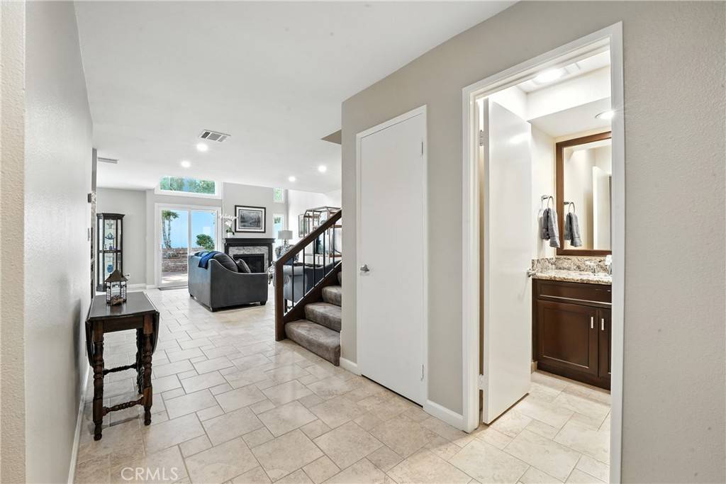 Northridge, CA 91325,18221 Andrea CIR N #5