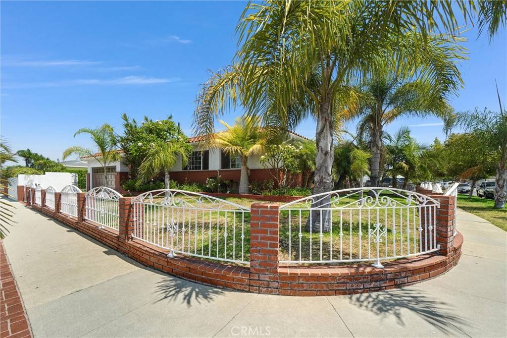 Wilmington, CA 90744,1104 Frigate