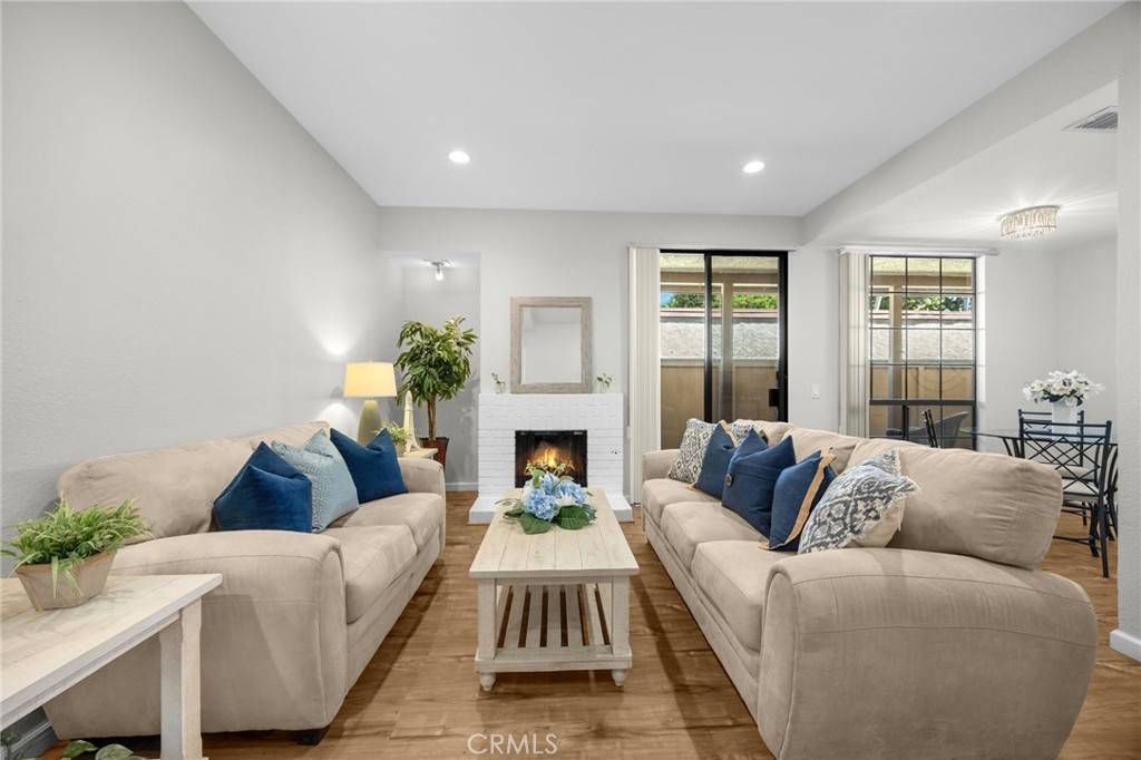 Brea, CA 92821,580 N Brea BLVD #39