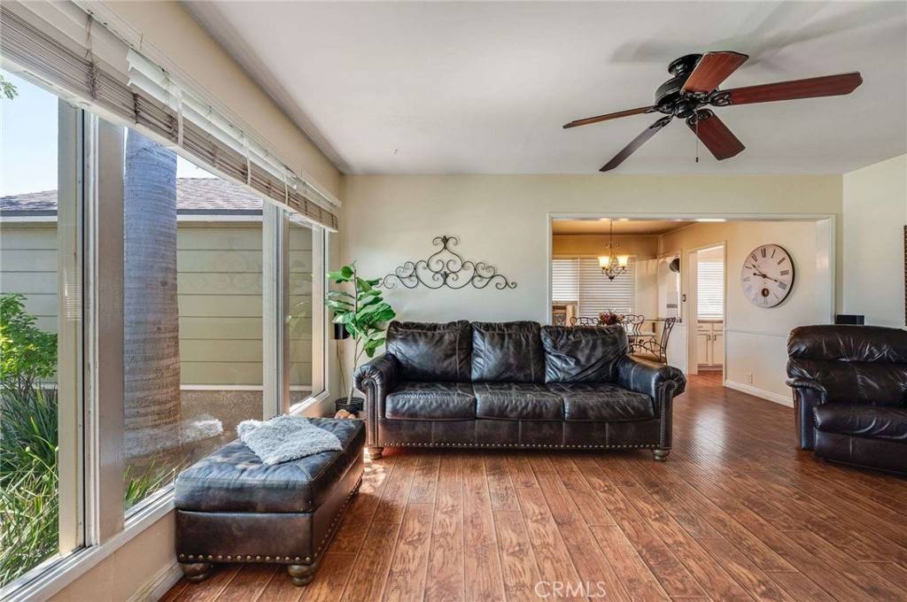 Lakewood, CA 90712,4839 Hayter AVE