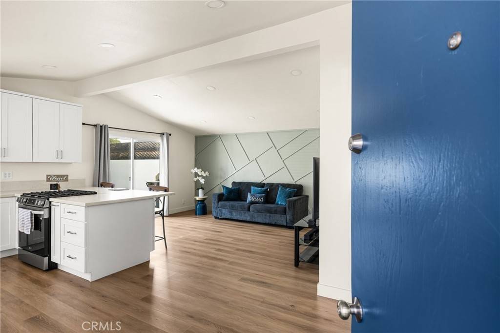 Anaheim, CA 92801,2025 W Dogwood AVE