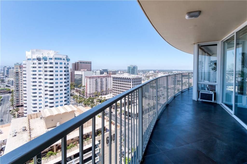 Long Beach, CA 90802,700 E Ocean BLVD #2508