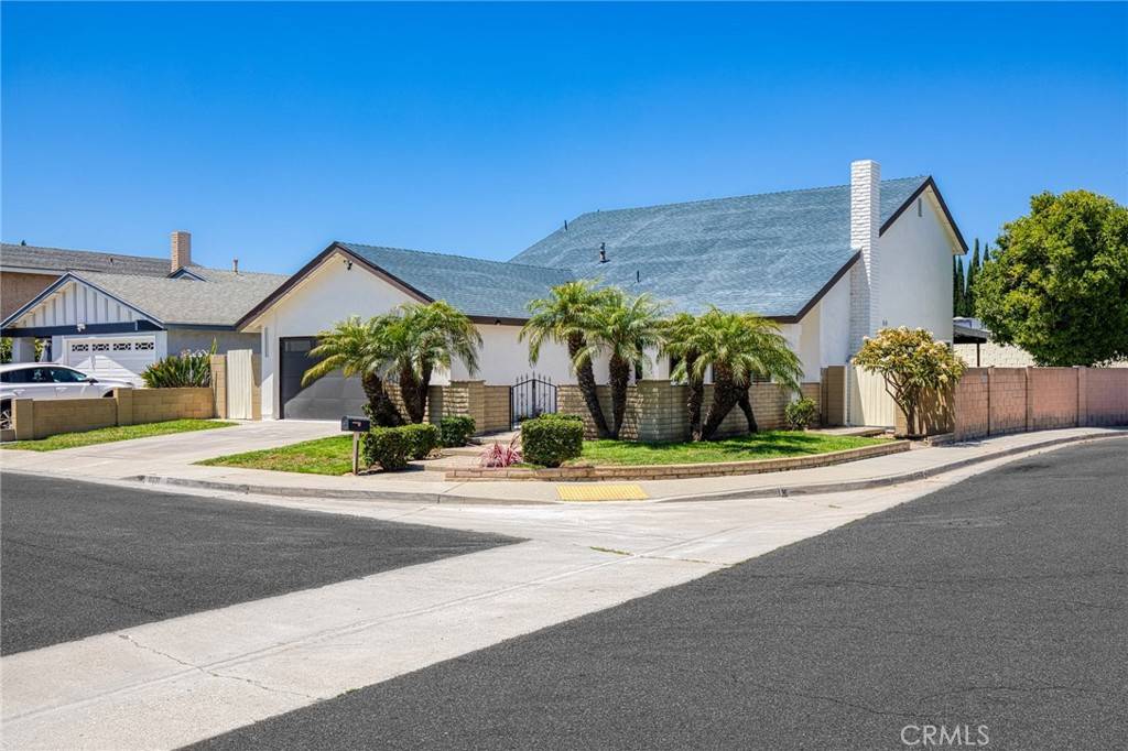 Westminster, CA 92683,8331 Gumwood CIR
