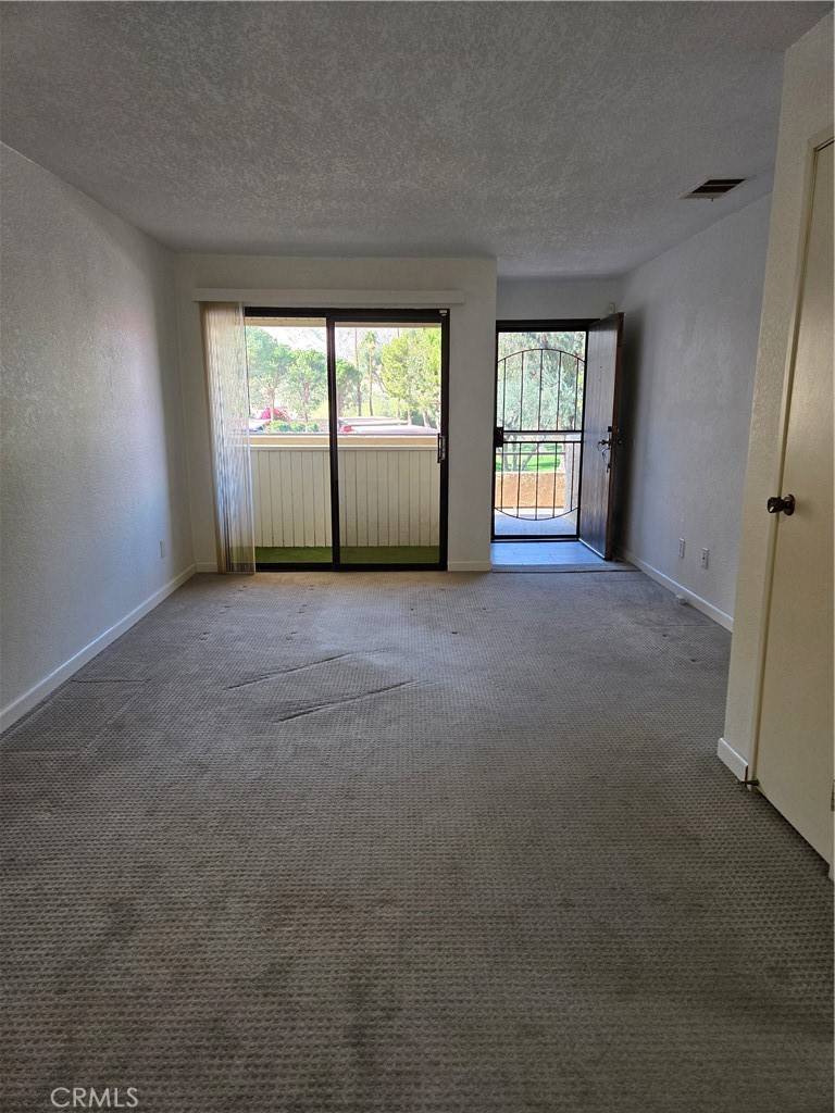Palm Springs, CA 92262,701 N Los Felices CIR W #L202