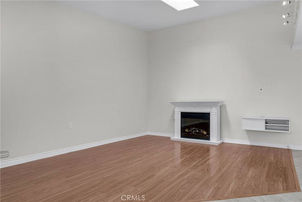 Laguna Woods, CA 92637,479 Calle Cadiz #B