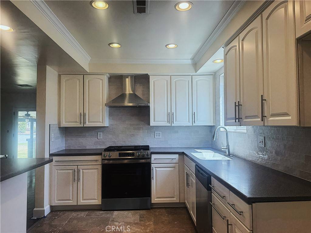 La Habra, CA 90631,1601 Sansinena LN