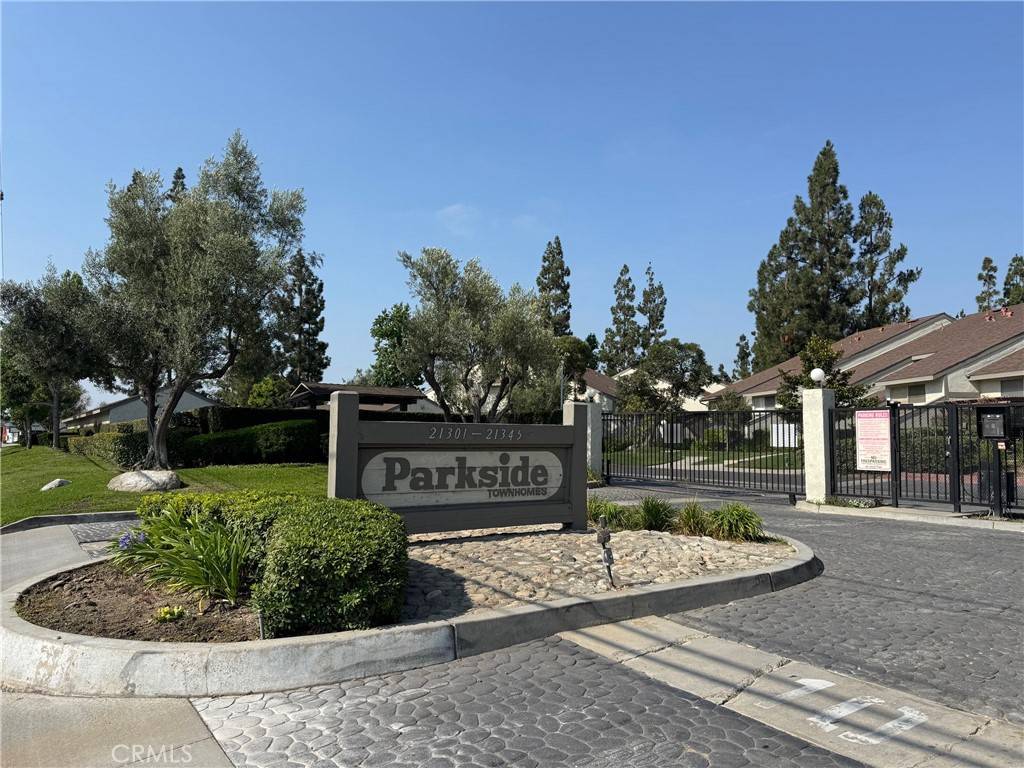 Hawaiian Gardens, CA 90716,21303 Norwalk BLVD #122