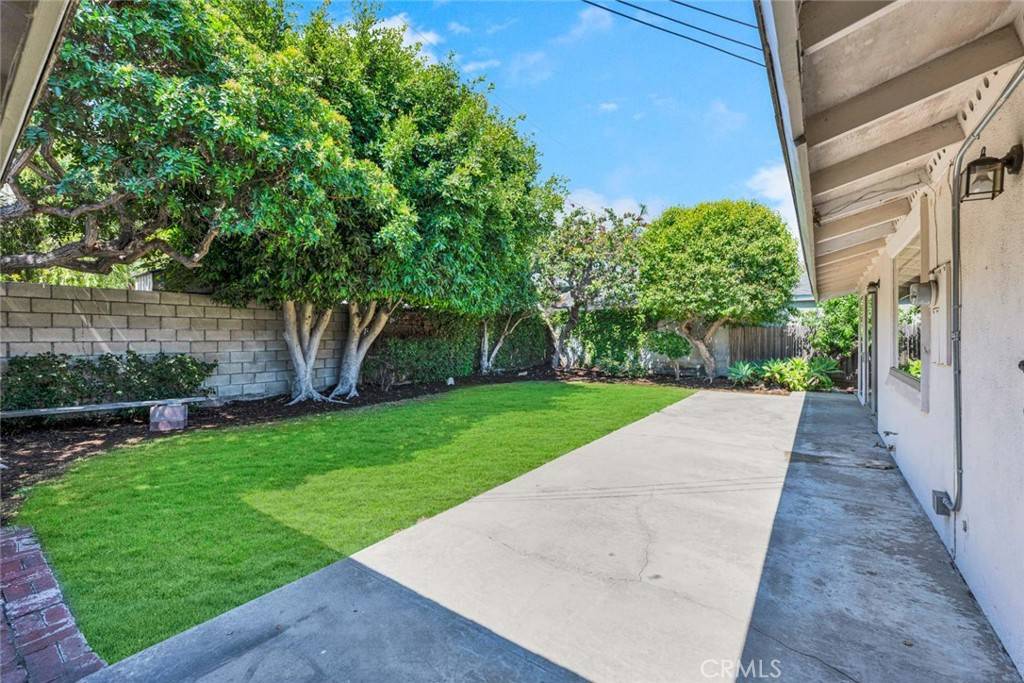 Los Alamitos, CA 90720,2931 Salmon DR