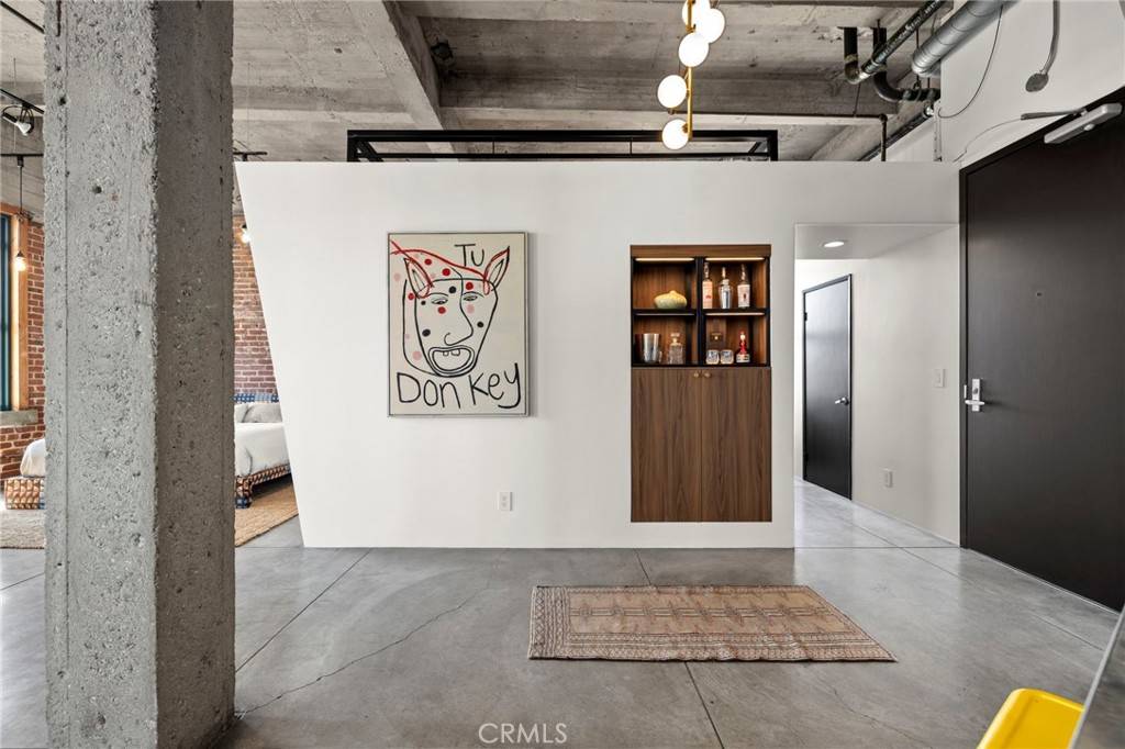 Long Beach, CA 90802,100 W 5th ST #8D