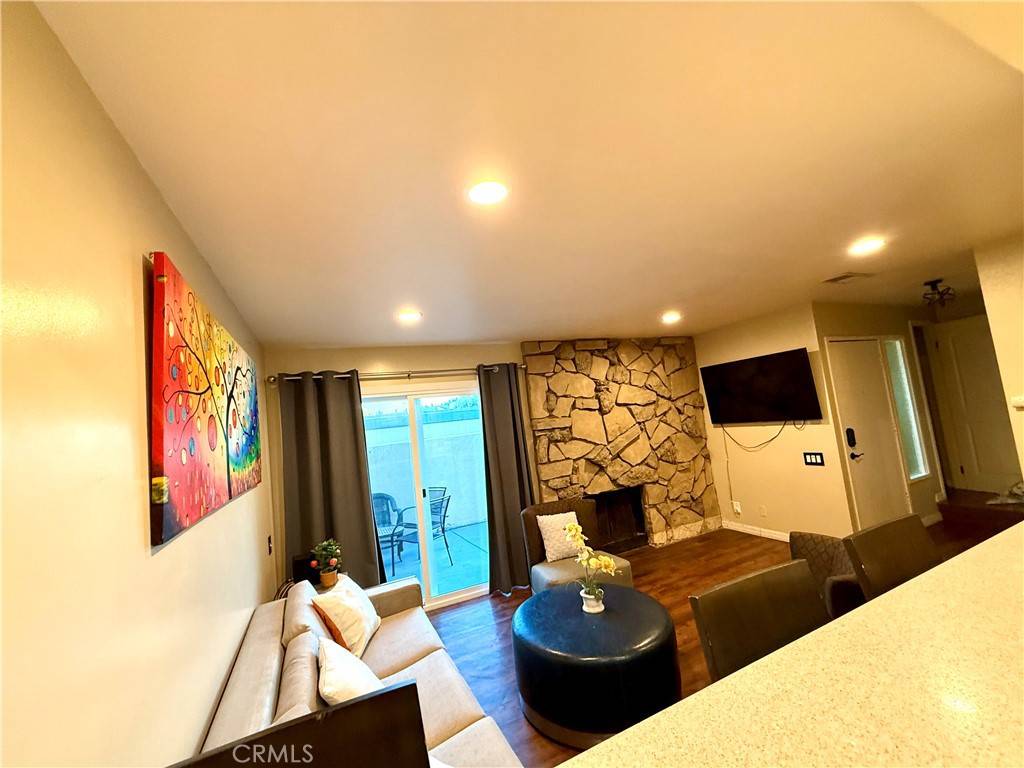 Anaheim, CA 92802,1371 S Walnut ST #3006