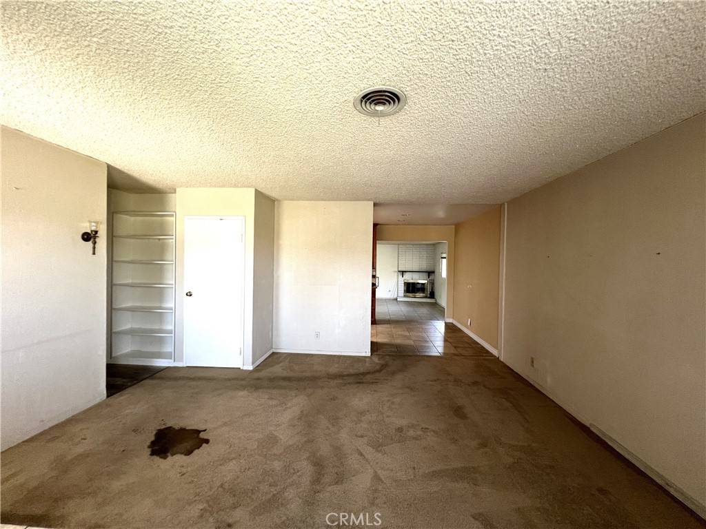 Westminster, CA 92683,8940 Comet CIR