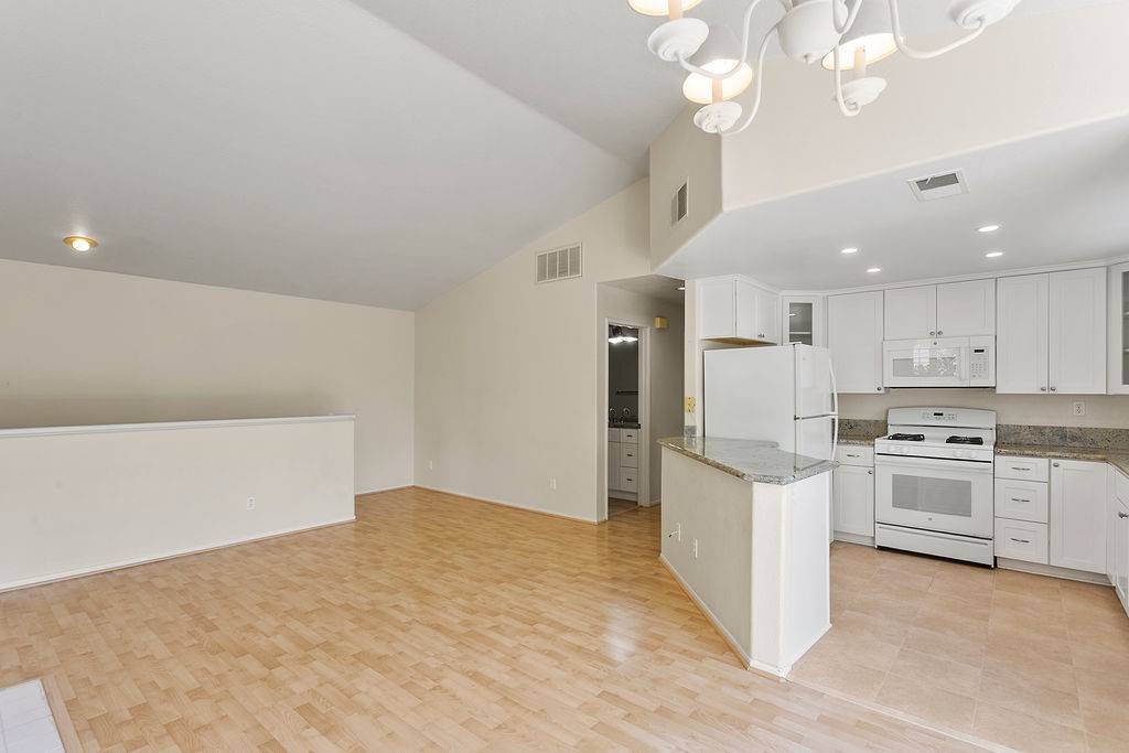 Laguna Niguel, CA 92677,89 Fleurance ST