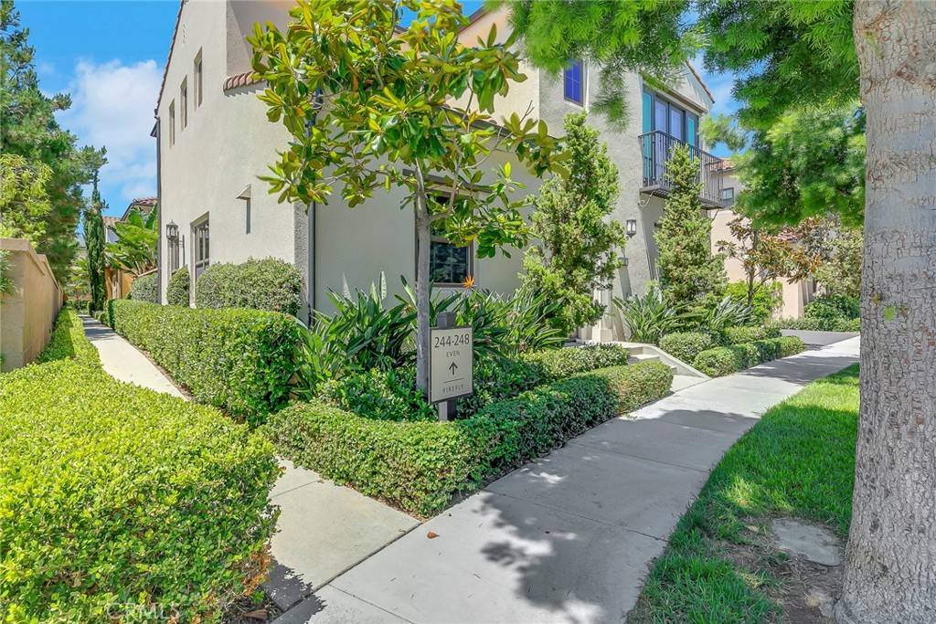 Irvine, CA 92618,246 Firefly