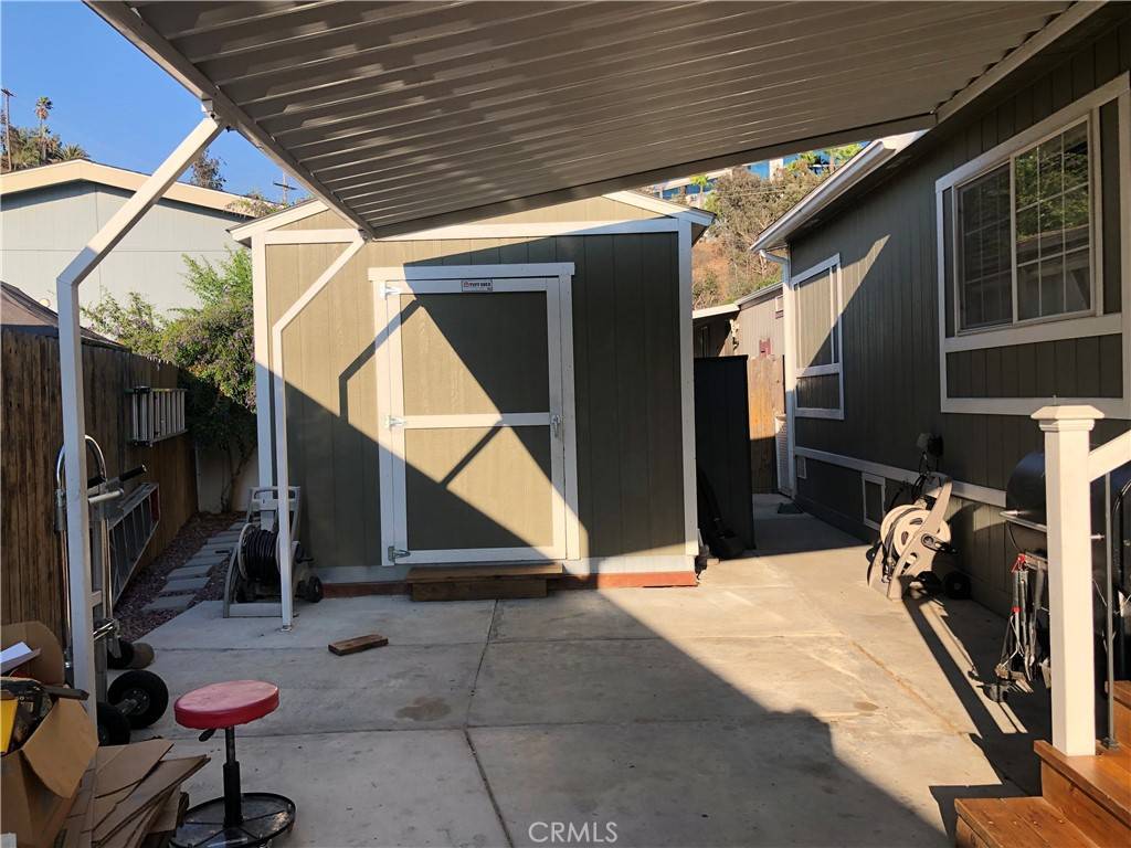 Corona, CA 92878,4901 Green River RD #173