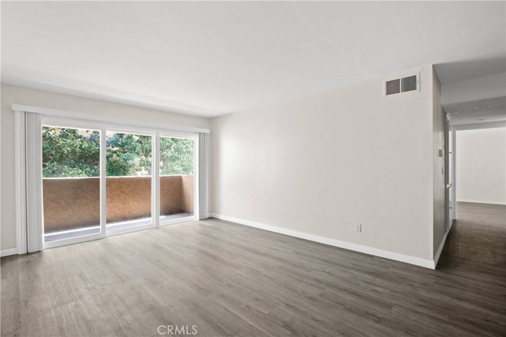 Santa Ana, CA 92707,1001 W Macarthur BLVD #20